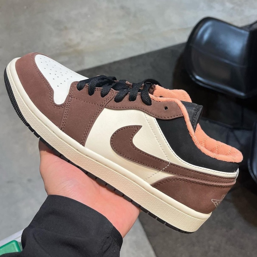 Nike shoes mocha dunk low